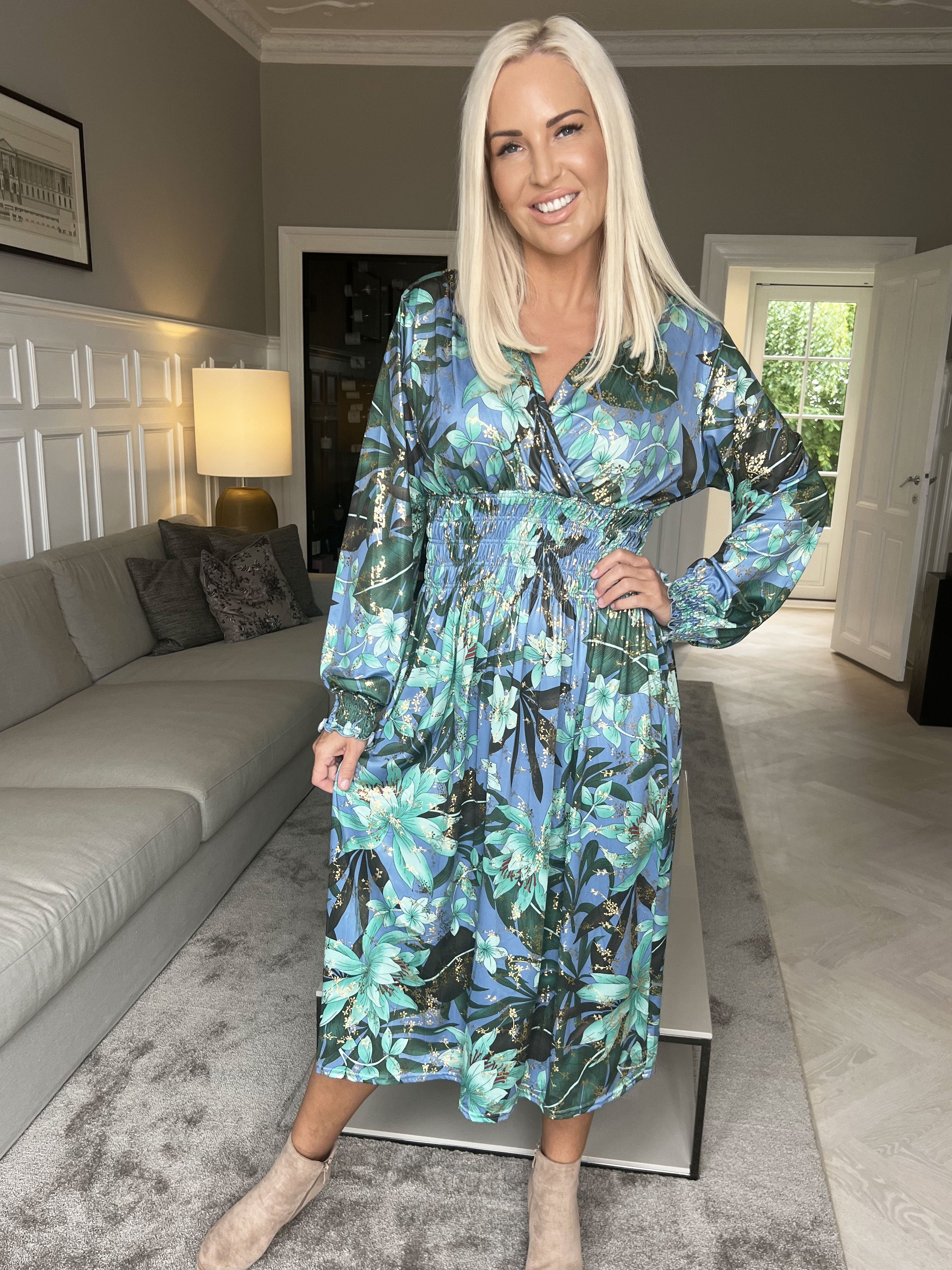 Pams Midi L/S - Elastisk kjole i krølfrit stof med lange ærmer